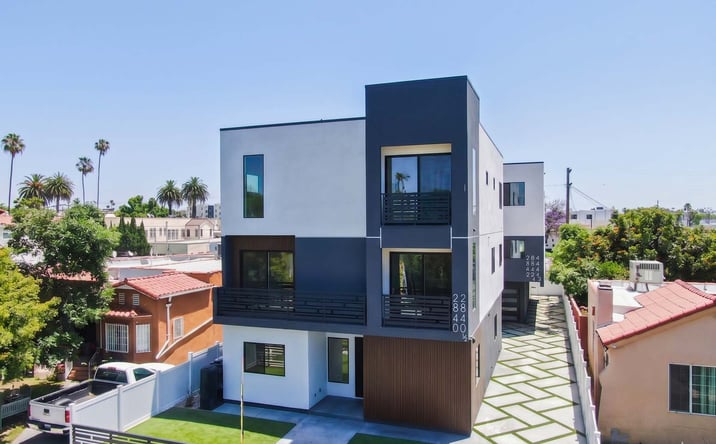 Pictures of Multifamily property located at 2840 Wellington Road, Los Angeles, CA 90016 for sales - image #1