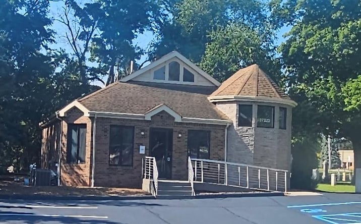 Pictures of Office property located at 37325 W. 12 Mile Rd., Farmington Hills, MI 48331 for sales - image #1