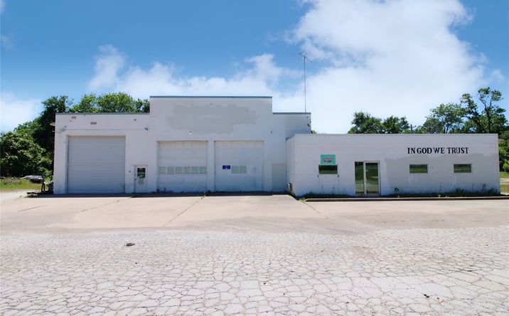 Pictures of Retail property located at 1501 W Main Street, Henryetta, OK 74437 for sales - image #1