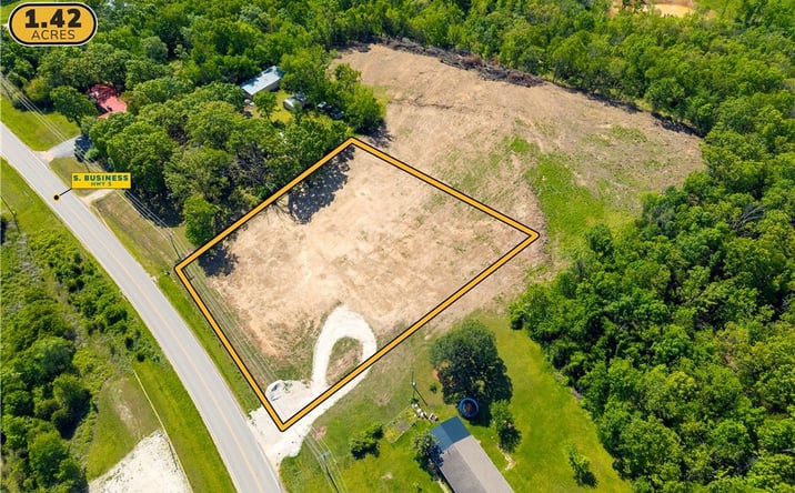 Pictures of Land, Multifamily property located at 1607 S Business Route 5, Camdenton, MO 65020 for sales - image #1