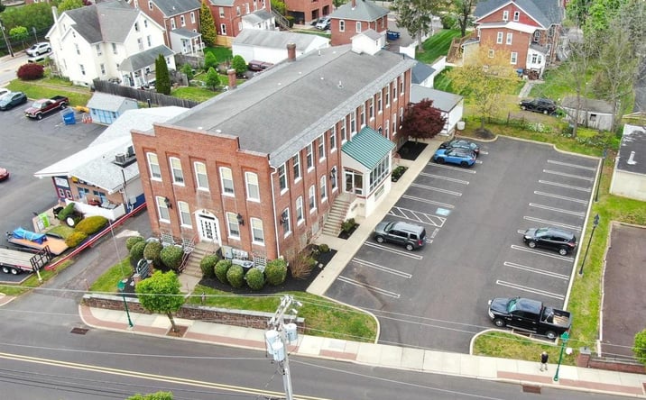 Pictures of Office property located at 21 E Lincoln Ave, Hatfield, PA 19440 for sales - image #1