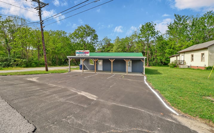 Pictures of Office property located at 1074 S. Main, Crossville, TN 38555 for sales - image #1