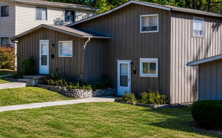 Pictures of Multifamily property located at 4025 Springfield Street, Kansas City, KS 66103 for sales - image #1