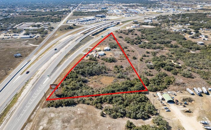 Pictures of Retail, Industrial, Special Purpose property located at 2034 Highway 35, Aransas Pass, TX 78336 for sales - image #1