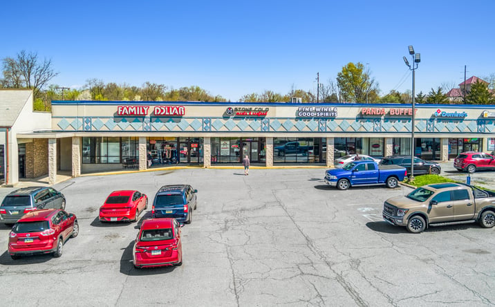 Pictures of Retail property located at 1575 S Market St, Elizabethtown, PA 17022 for sales - image #1