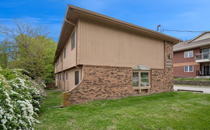 Pictures of Multifamily property located at 4004 University Avenue, Des Moines, IA 50311 for sales - image #1