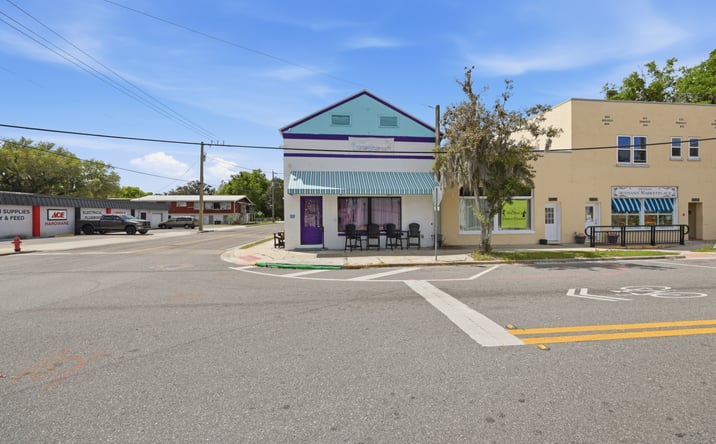 Pictures of Retail, Office, Mixed Use property located at 6880 Southeast 221st Street, Hawthorne, FL 32640 for sales - image #1