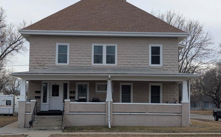 Pictures of Multifamily property located at 323 W 6th Street, York, NE 68467 for sales - image #1