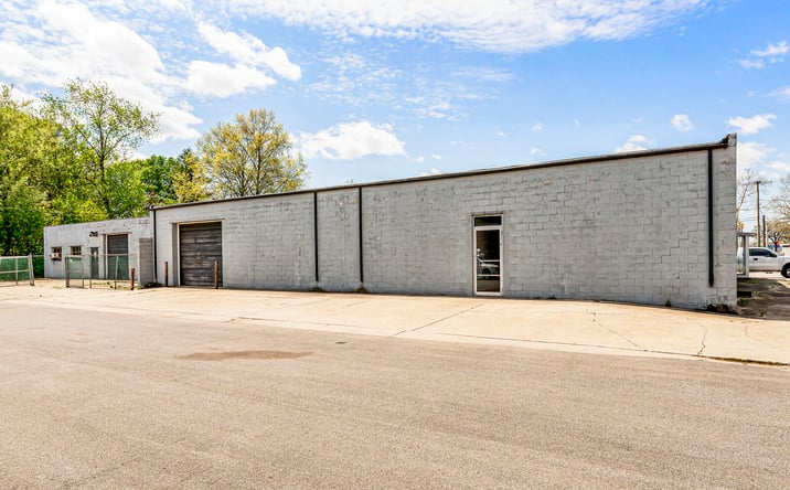 Pictures of Industrial property located at 1505 W BEARDSLEY AVE, ELKHART, IN 46514-1826 for sales - image #1