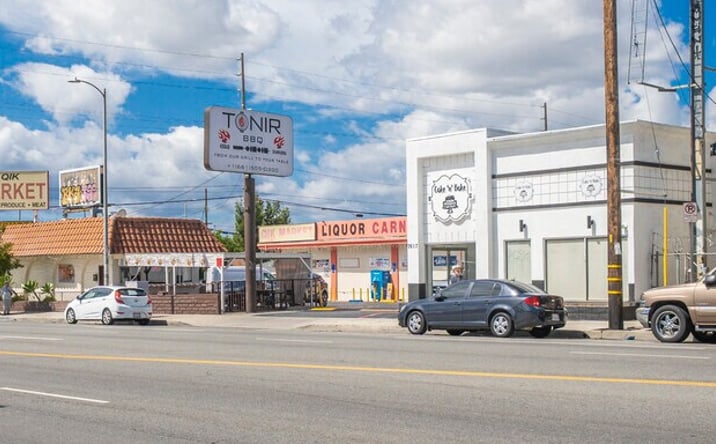 Pictures of Retail property located at 7601 Vineland Avenue, Los Angeles, CA 91352 for sales - image #1