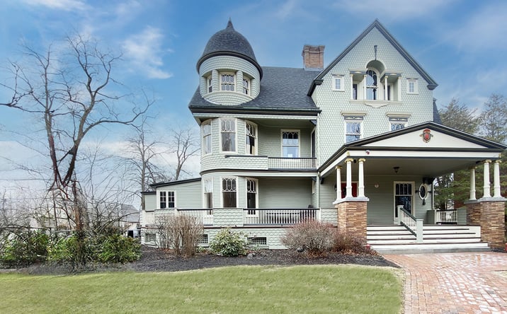 Pictures of Office property located at 1838 Elm Street, Manchester, NH 03104 for sales - image #1