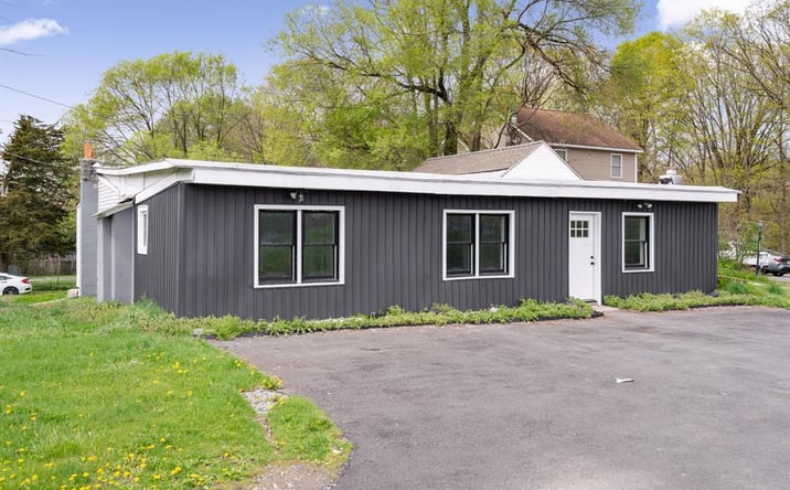 Pictures of Mixed Use property located at 637 Violet Avenue, Hyde Park, NY 12538 for sales - image #1