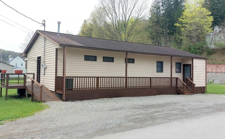 Pictures of Retail, Office, Mixed Use property located at 104 Kohler St, Parsons, WV 26287 for sales - image #1