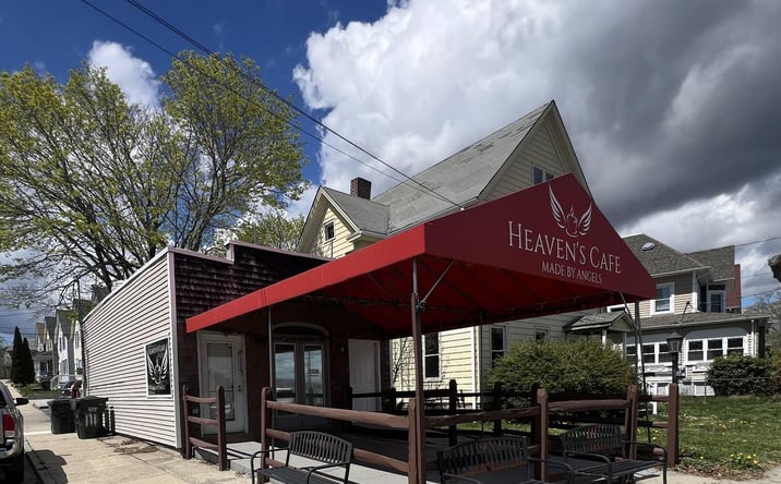 Pictures of Retail property located at 111 Montauk Avenue, New London, CT 06320 for sales - image #1