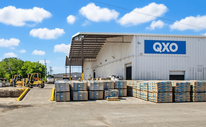 Pictures of Industrial property located at 2415 GRIFFIN RD, LEESBURG, FL 34748-3201 for sales - image #1