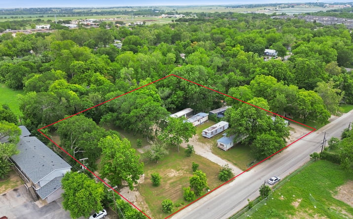 Pictures of Multifamily, Mixed Use, Land property located at 324 Linda Drive, San Marcos, TX 78666 for sales - image #1