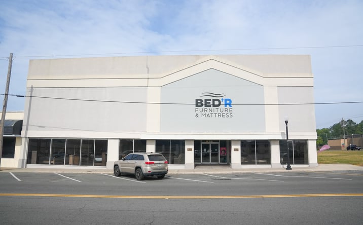 Pictures of Retail, Office, Mixed Use property located at 513 Tebeau Street, Waycross, GA 31501 for sales - image #1
