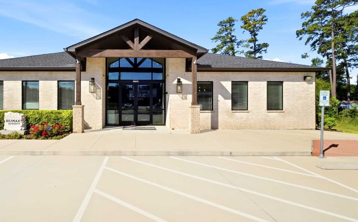 Pictures of Office property located at 23309 Kuykendahl Road, Tomball, TX 77375 for sales - image #1