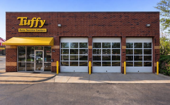 Pictures of Retail property located at 3190 North Aurora Road, Aurora, IL 60502 for sales - image #1