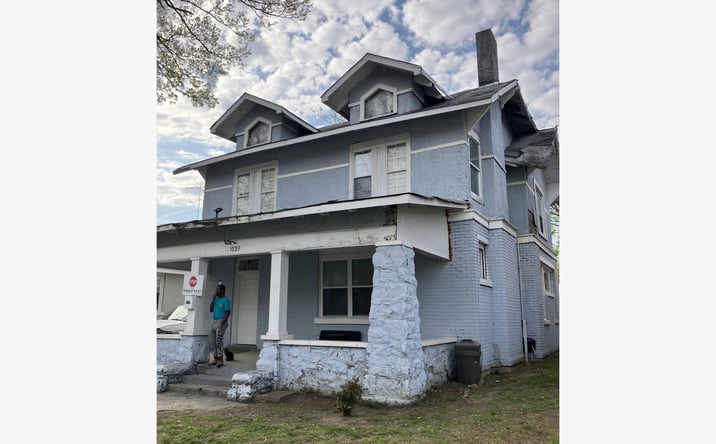 Pictures of Multifamily property located at 1037 FAXON AVE, MEMPHIS, TN 38105-2402 for sales - image #1