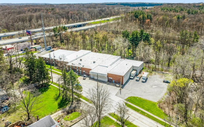 Pictures of Industrial property located at 560 Solon Road, Bedford, OH 44146 for sales - image #1