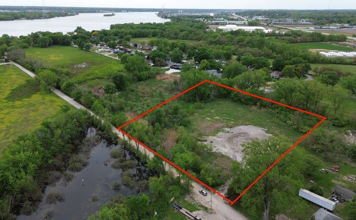 Pictures of Special Purpose property located at 17695 245th Avenue, Bettendorf, IA 52722 for sales - image #1