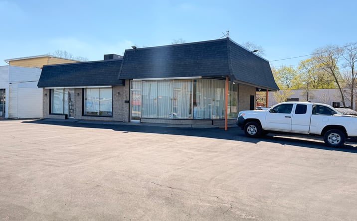 Pictures of Retail, Office property located at 2169 Alpine Avenue Northwest, Grand Rapids, MI 49544 for sales - image #1