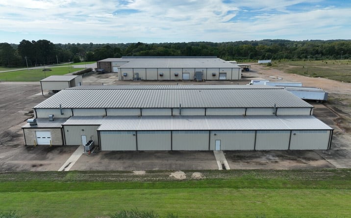 Pictures of Industrial property located at 139 Old Airport Road, Nashville, AR 71852 for sales - image #1