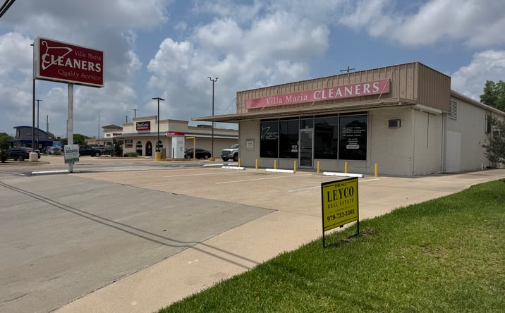 Pictures of Retail property located at 710 East Villa Maria Road, Bryan, TX 77802 for sales - image #1
