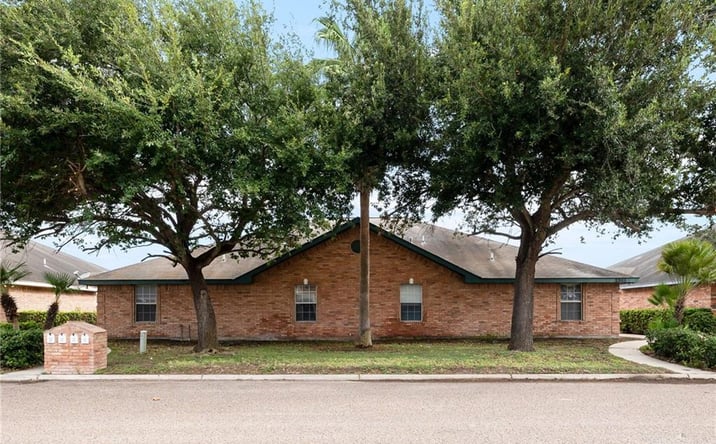 Pictures of Multifamily property located at 2305 Kimberly Lane, Edinburg, TX 78541 for sales - image #1