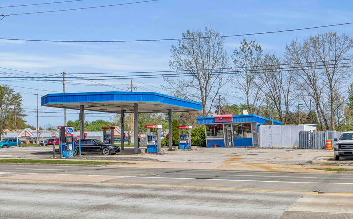 Pictures of Retail, Land, Special Purpose property located at 15387 Pearl Road, Strongsville, OH 44136 for sales - image #1