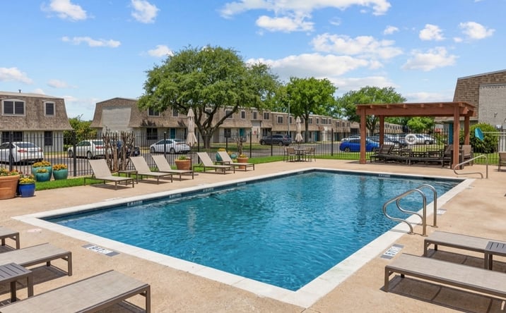 Pictures of Multifamily property located at 3013 Northridge Drive, Sherman, TX 75090 for sales - image #1