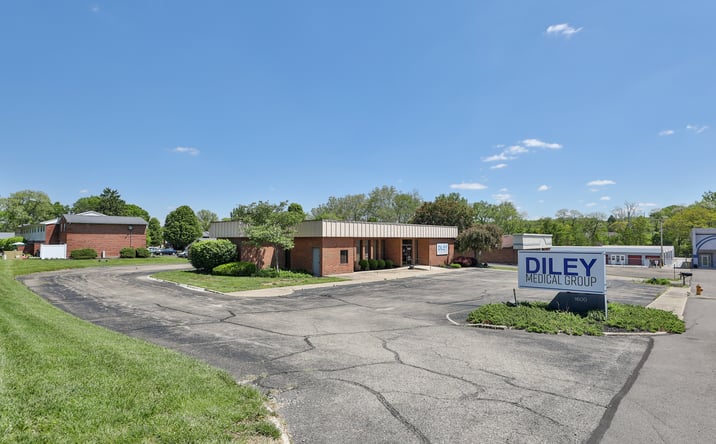 Pictures of Retail, Mixed Use, Special Purpose property located at 1600 Sheridan Drive, Lancaster, OH 43130 for sales - image #1
