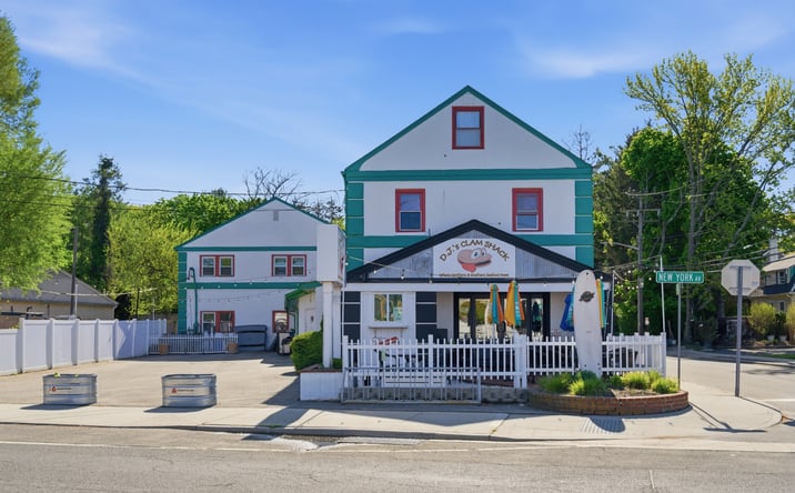 Pictures of Retail, Multifamily, Mixed Use property located at 134 NEW YORK AVE, HUNTINGTON, NY 11743-2165 for sales - image #1