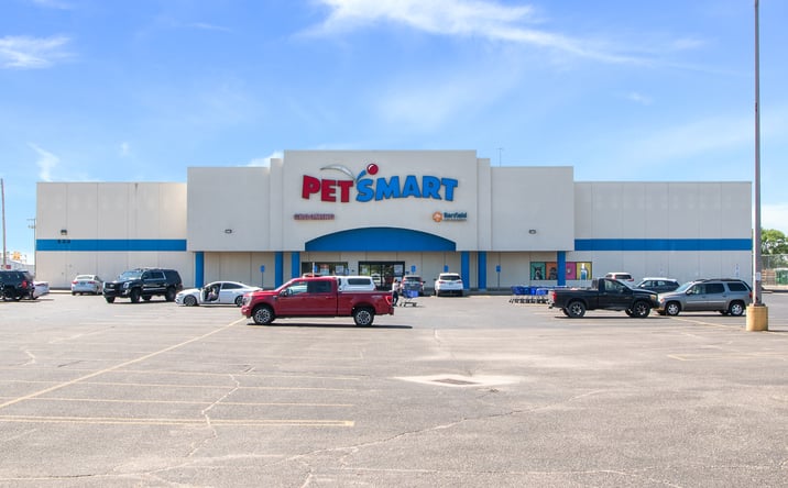 Pictures of Retail property located at 533 South Tracy Street, Wichita, KS 67209 for sales - image #1