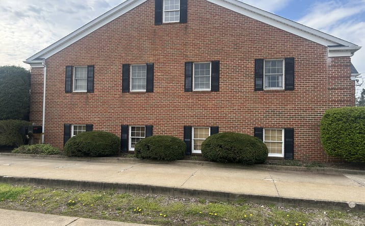 Pictures of Office property located at 3721 Whipple Ave NW, Canton, OH 44718 for sales - image #1