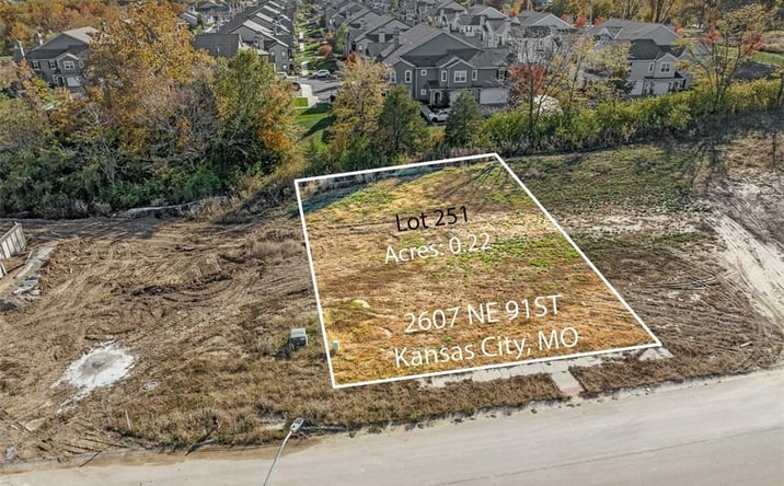 Pictures of Land, Multifamily property located at 2607 NE 91st Place, Kansas City, MO 64156 for sales - image #1