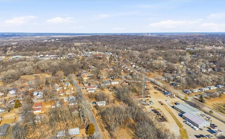 Pictures of Land, Multifamily property located at 1015 S Scott Avenue, Independence, MO 64054 for sales - image #1