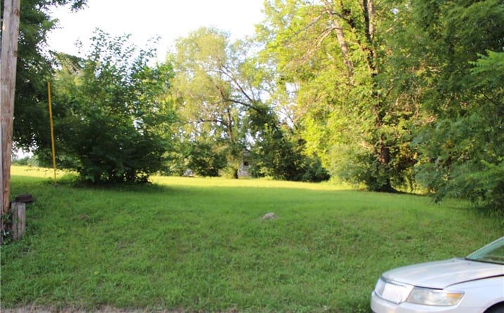Pictures of Land, Multifamily property located at 210-214 Springdale Avenue, Bonner Springs, KS 66012 for sales - image #1
