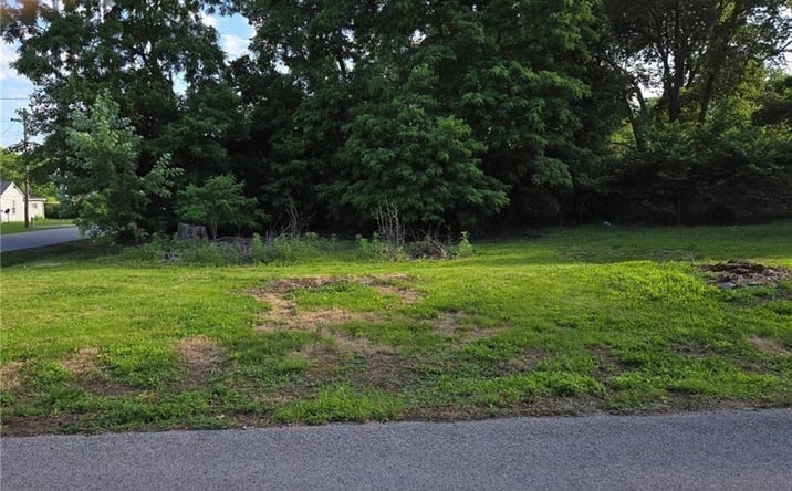 Pictures of Land, Multifamily property located at 1000 Pine Street, Harrisonville, MO 64701 for sales - image #1
