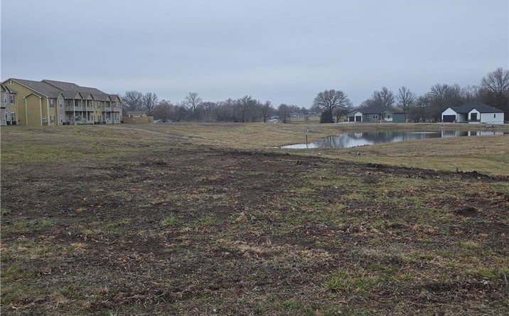 Pictures of Land, Multifamily property located at 823 W 17th Street, Ottawa, KS 66067 for sales - image #1