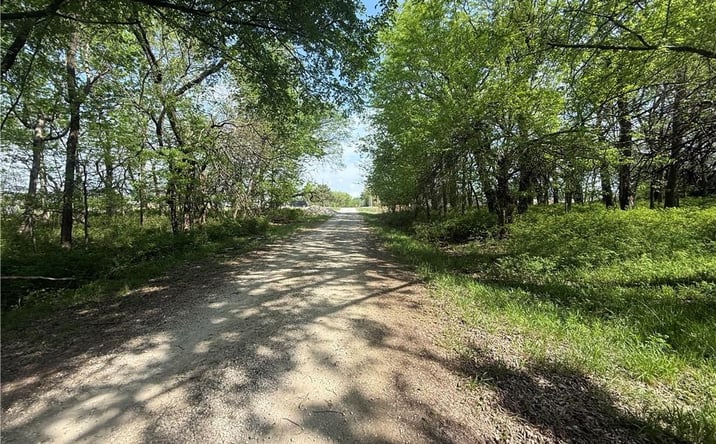 Pictures of Land, Multifamily property located at 14 Black Oak Drive, Linn Valley, KS 66040 for sales - image #1
