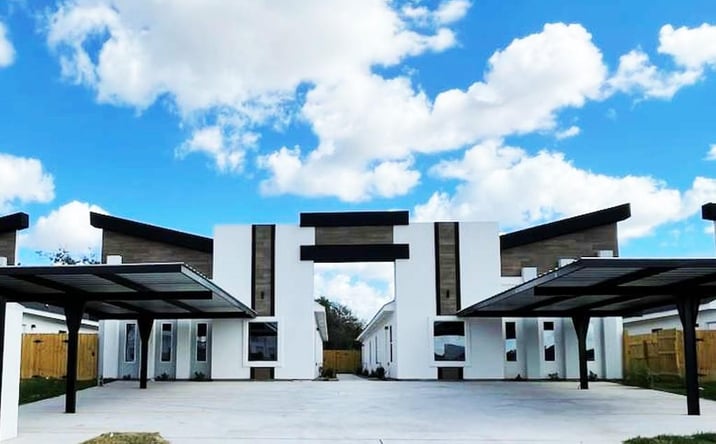 Pictures of Multifamily property located at 408- 500 N Emerald Avenue, Edinburg, TX 78541 for sales - image #1