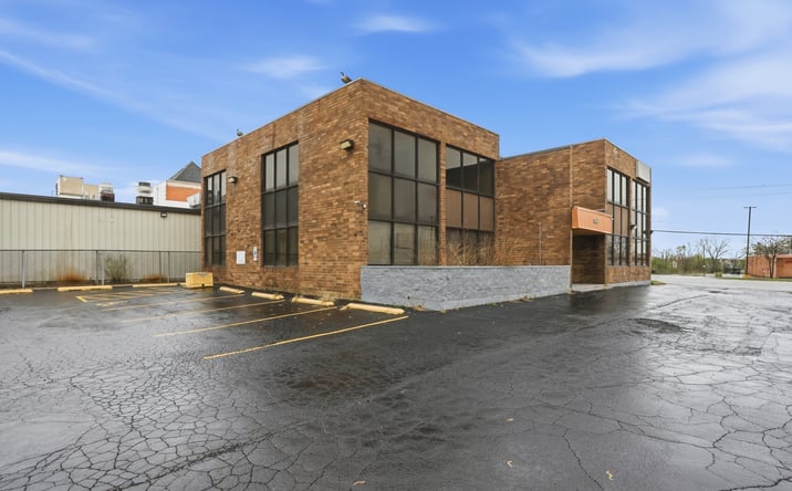 Pictures of Office property located at 2071 Irving Park Road, Hanover Park, IL 60133 for sales - image #1
