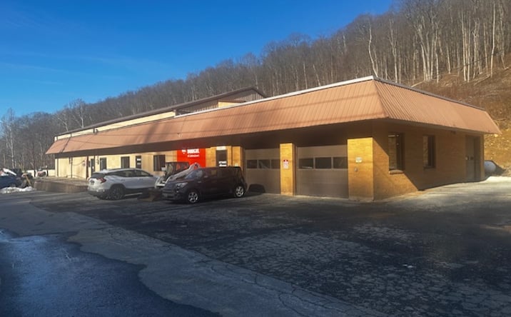 Pictures of Retail, Industrial property located at 826 Tire Hill Road, Johnstown, PA 15905 for sales - image #1