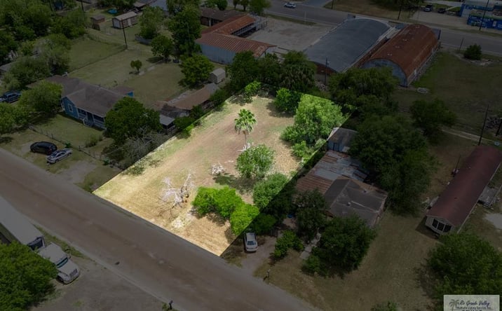 Pictures of Land, Multifamily property located at 931 W Main Ave., Raymondville, TX 78580 for sales - image #1