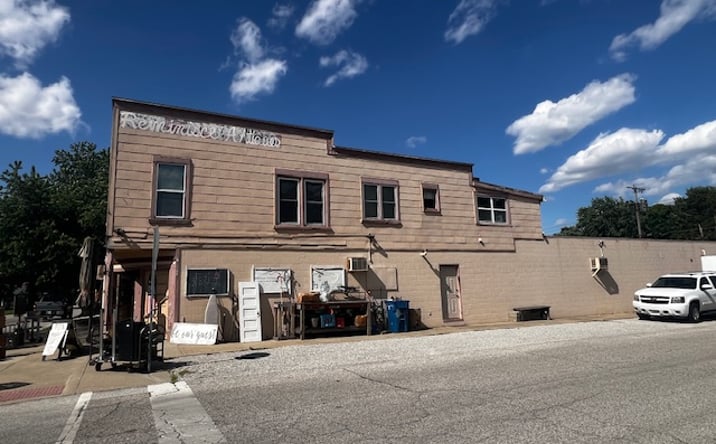 Pictures of Special Purpose property located at 2401 N 13th St, Terre Haute, IN 47805 for sales - image #1