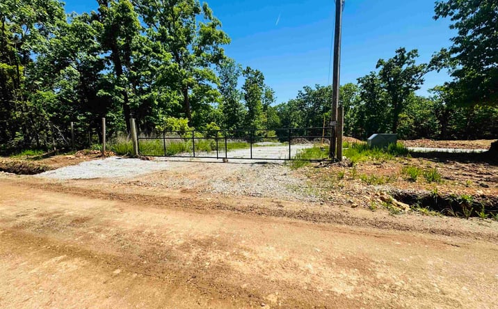 Pictures of Land property located at 25226 Cumberland Gap, Warsaw, MO 65355 for sales - image #1