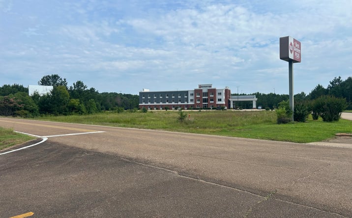 Pictures of Land property located at 0001 W Hwy 16, Philadelphia, MS 39350 for sales - image #1