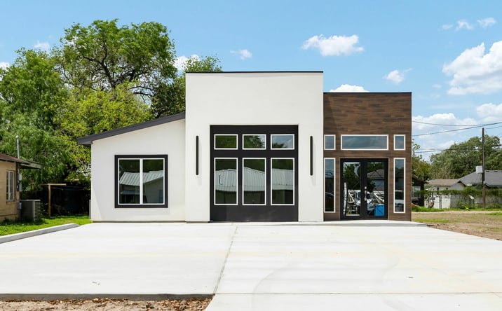 Pictures of Office property located at 614 South Missouri Avenue, Weslaco, TX 78596 for sales - image #1